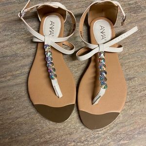 NWOT Anna sandals